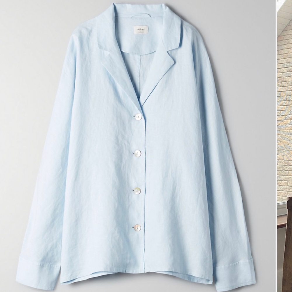 Aritzia Wilfred New Flowy Button Up